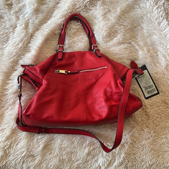 Medium size red crossbody bag. - Picture 2 of 5